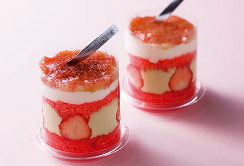 フィリアの『いちじくと苺のピスタチオクリームのショートケーキ』