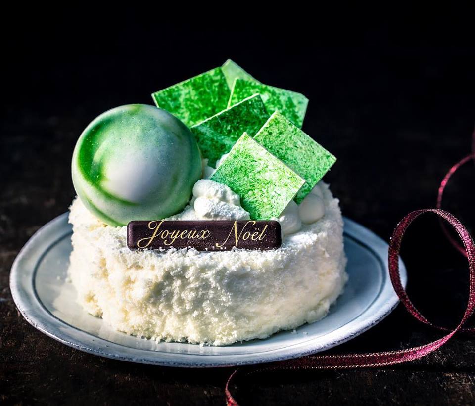カプセルモンスターのクリスマスケーキ