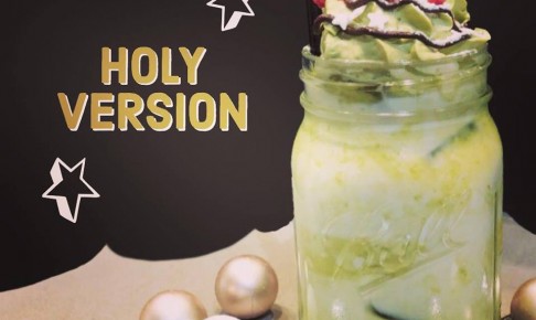 ホワイトチョコレート抹茶ラテ クリスマス限定トッピング仕様