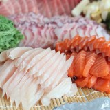 【2/14】新さっぽろサンピアザに小松水産の海鮮丼がオープン！自分で作れる海鮮丼も提供