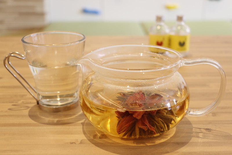 175°DENO担担麺 LoungeHOKKAIDOの花咲く工芸Tea