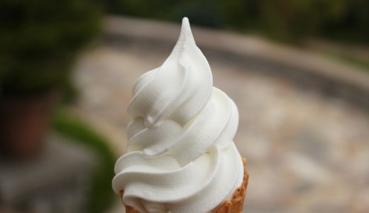 【Buusu(ぶうす)】手稲に「ホワグレ」・「スパミル」という2種のソフトクリームを販売するソフトクリーム屋がオープン！