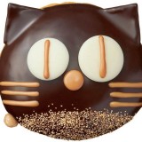 クリスピー・クリーム・ドーナツでハロウィン限定ドーナツが登場！黒猫のドーナツも販売。