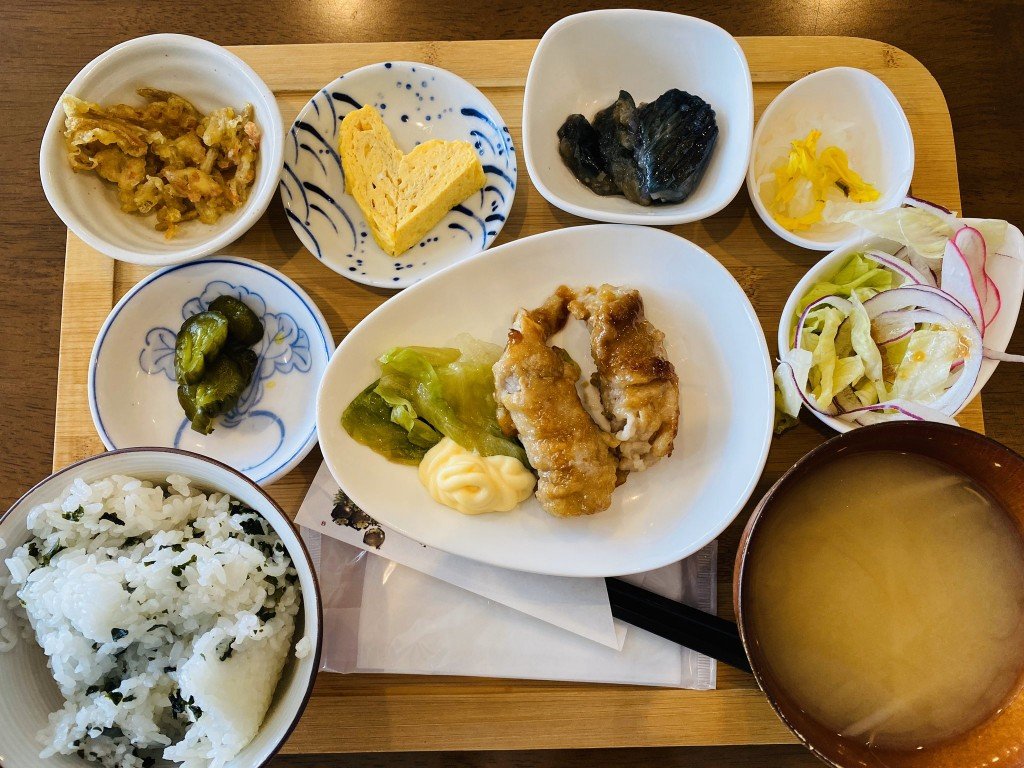 カフェ アカリ 東区伏古でワンコインランチに300円のモーニングが食べれるカフェ 札幌リスト