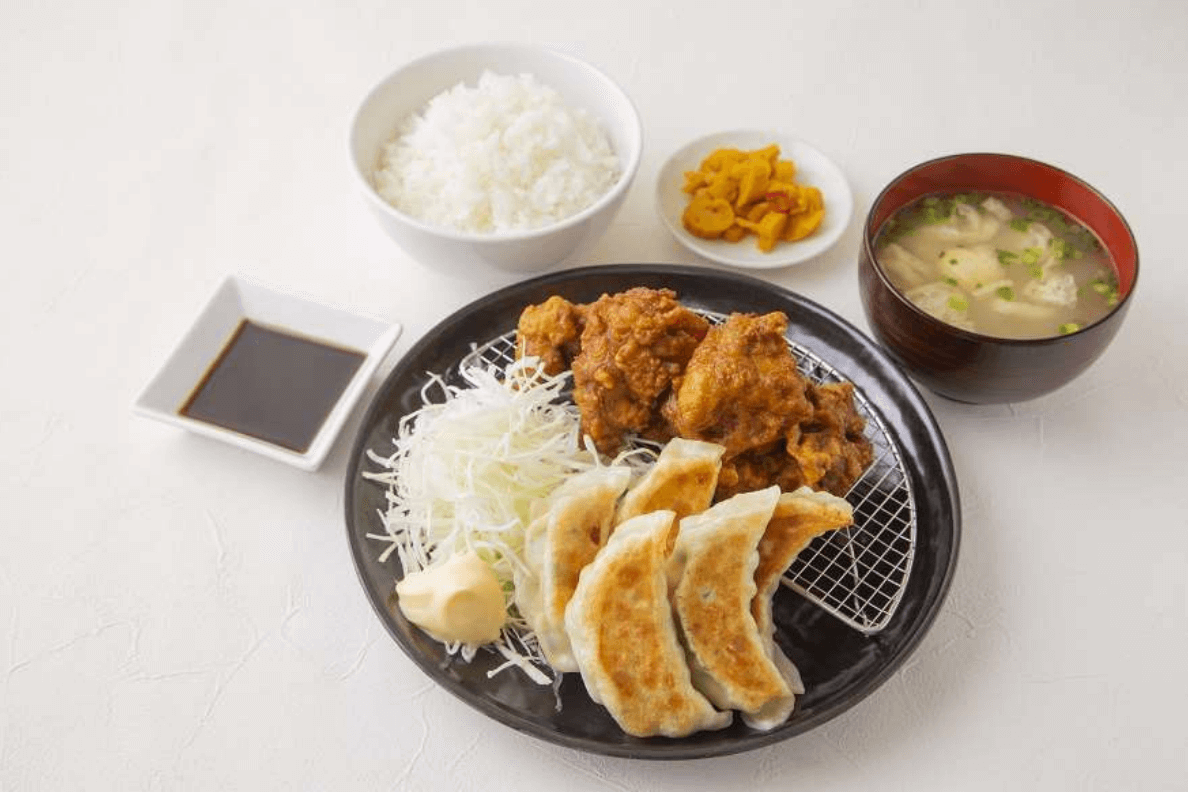 餃子とカレーザンギの店 点心札幌の定食メニュー