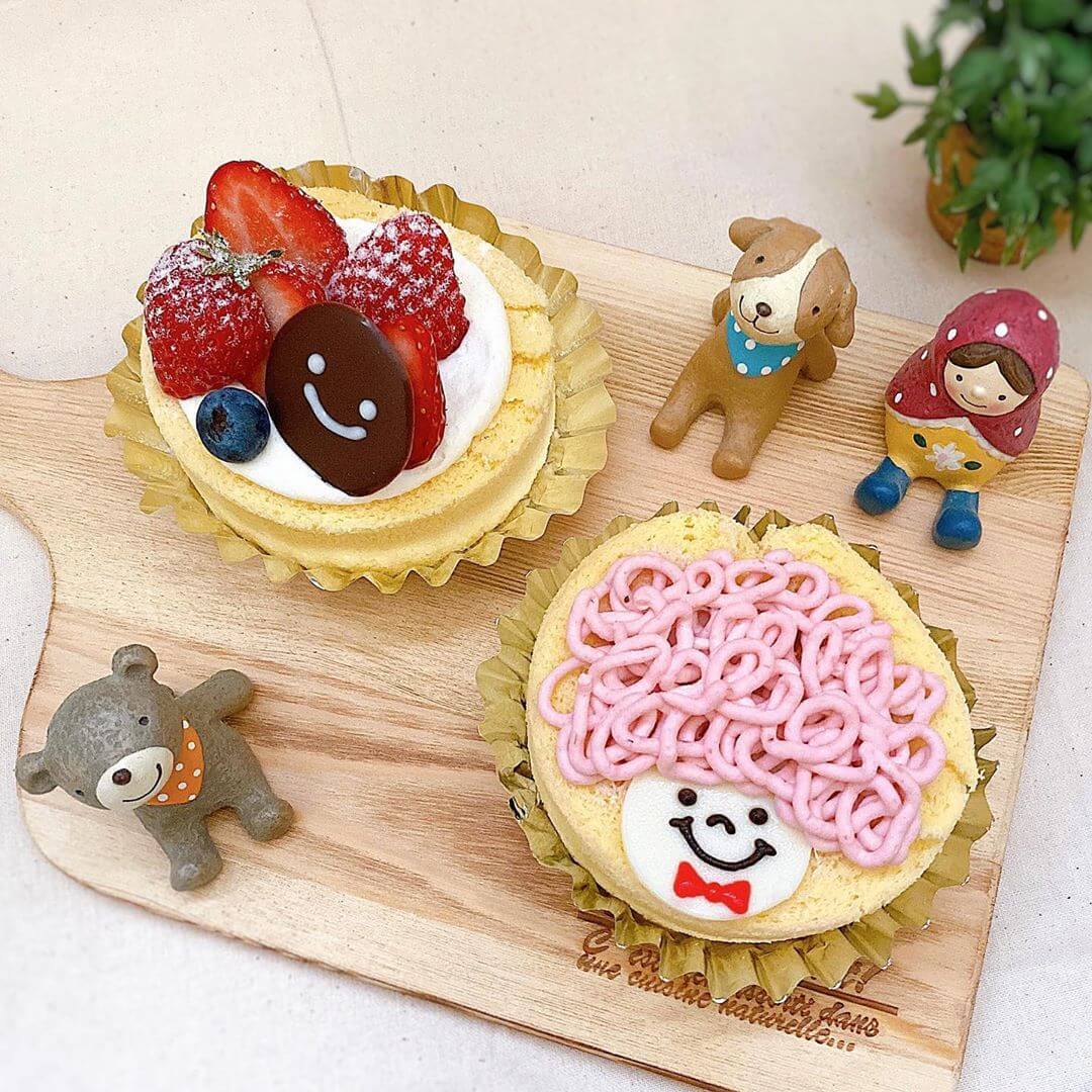 佐藤洋菓子店のアフロールイチゴ&いちごのロールケーキ