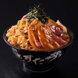 すた丼から『ワイルドチャーシュー合盛りすた丼』が誕生！W盛りも用意しているぞっ！