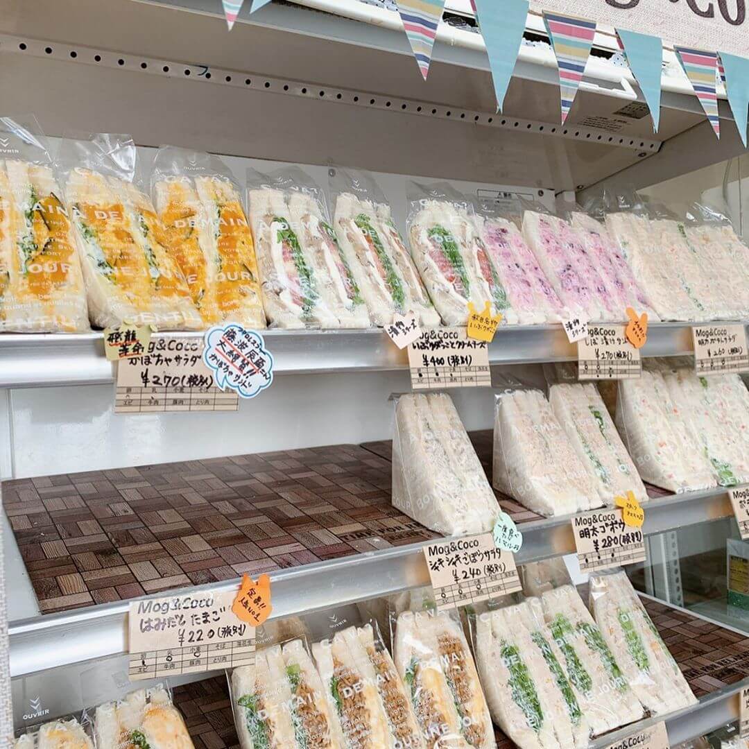 モグアンドココ(Mog&coco)の店内で売っているサンドイッチ