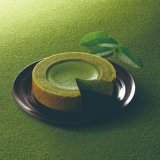 ファミリーマートから老舗茶舗・上林春松本店監修の抹茶バウムクーヘン＆パフェが発売！