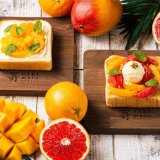 高級食パン専門店 嵜本から夏フルーツを使用したオープンサンドが登場！札幌南13条店・大丸札幌店で提供