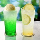 カフェ・ド・クリエから夏の新作シュワッとはじける『メロンクリームフロート』＆『レモンスカッシュ』が発売！
