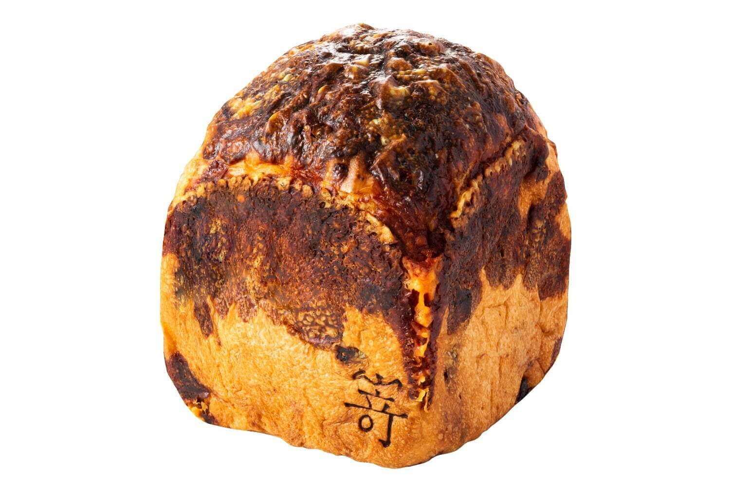 高級食パン専門店 嵜本(さきもと)の『白いちじくとゴーダチーズの食パン』