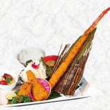 すすきのにある蟹食べ放題の『蟹のつめ』でランチ営業が開始！長さ40cmの巨大な蟹フライもっ