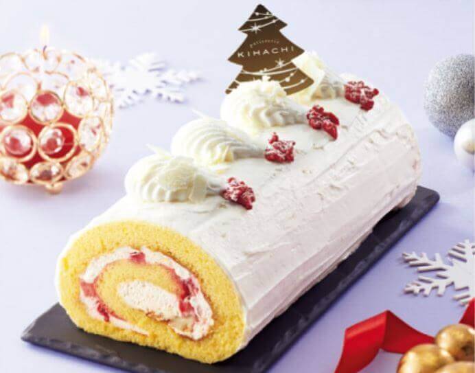 ファミリーマートのクリスマスケーキ2020『patisserie KIHACHI監修　ブッシュ・ド・ノエル　ブラン』