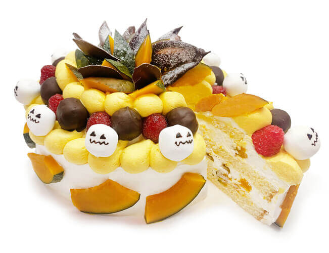 カフェコムサのハロウィンスカル　―かぼちゃとマシュマロショートケーキ―