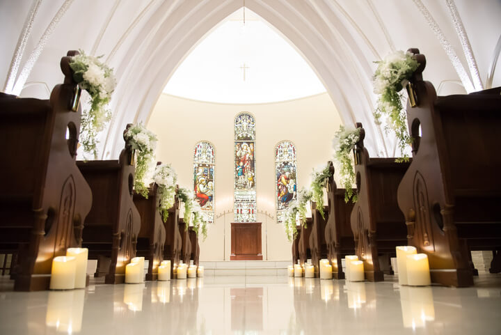 ホテルエミシア札幌『ニューヨークの聖パトリック教会をモチーフに創られた純白の教会“ブランチャペル”』