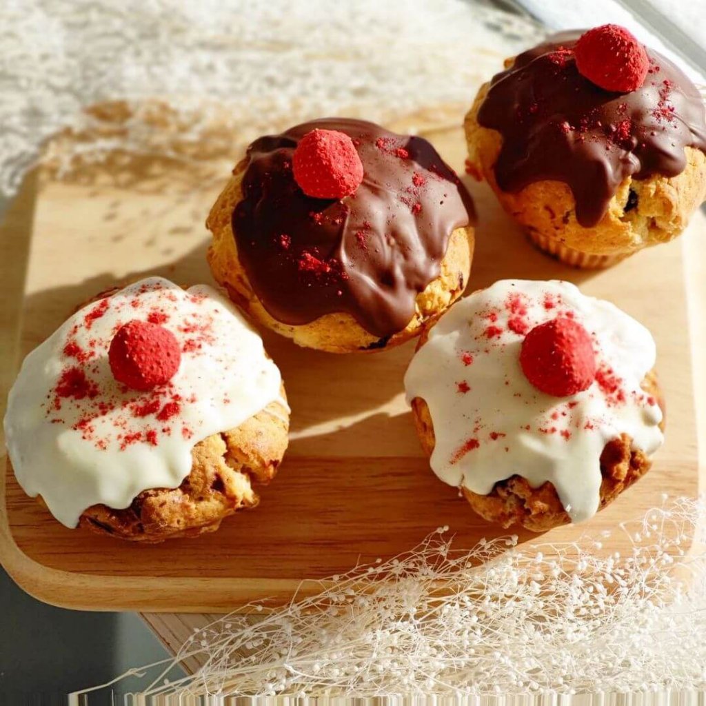 南19西16にあるジェラート＆ベイクホワイトから『いちごとチョコのマフィン』が発売！