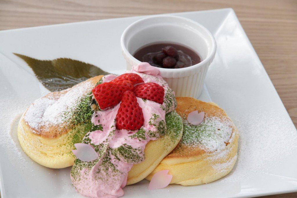 幸せのパンケーキの『幸せの桜パンケーキ』