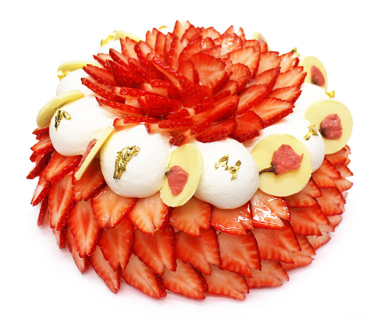 カフェコムサの『春爛漫 － いちごと桜のショートケーキ －』