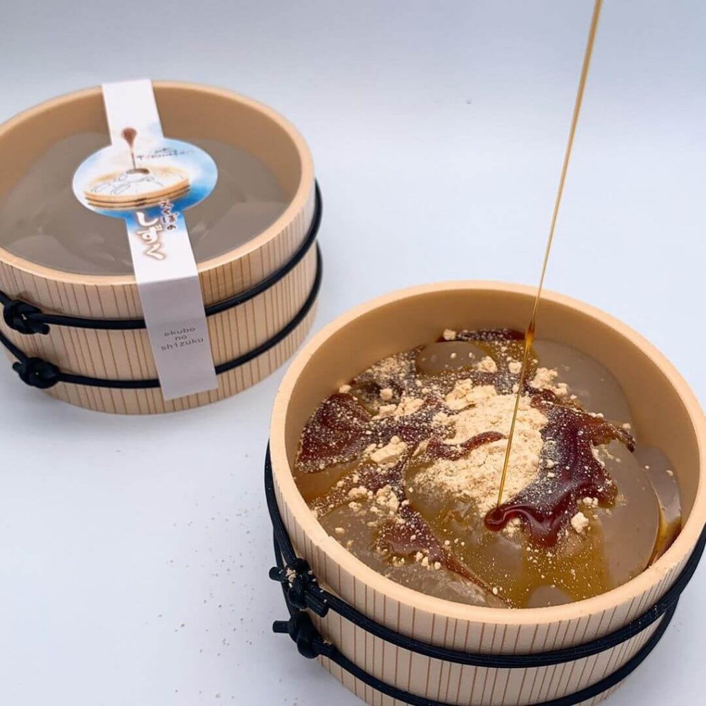 東区にあるフォセットフィーユからぷるっぷるの水餅『えくぼのしずく』が発売！