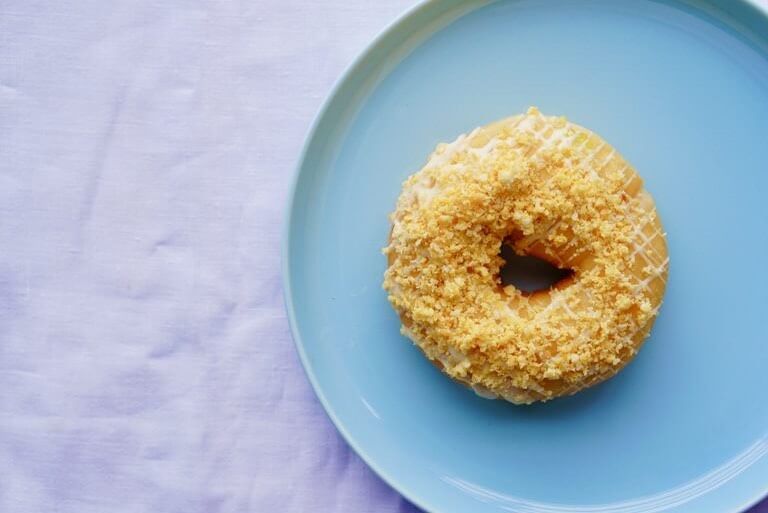 ふわもち邸本店・ふわもちさん。にて7月限定『レモンクリームチーズタルト ドーナツ』が発売！