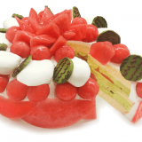 カフェコムサから今が旬の和歌山県産小玉スイカ「ひとりじめ7」を使用した『小玉スイカ「ひとりじめ7」のショートケーキ』が6月22日(火)限定で発売！