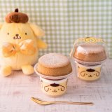 ファミリーマートからポムポムプリン×スフレ・プリンのコラボスイーツ『ポムポムスフレ・プリン』が6月8日(火)より発売！