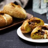 ハートブレッドアンティークから夏に食べたいカレー商品『キーマカリーのチーズフランス』・『キーマカリードッグ 〜隠しポテサラ〜』が7月1日(木)より発売！