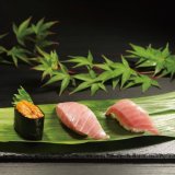 回転寿司チェーン「くら寿司」にて「厳選うに(一貫)」や「極み熟成 大とろ(一貫)」など人気商品が登場する『豪華うにとろ』が7月30日(金)より開催！