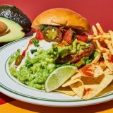 miredoにもある「J.S. BURGERS CAFE」から『メキシカンアボカドバーガー』が登場！5のつく日は“メガ”に無料でサイズアップ