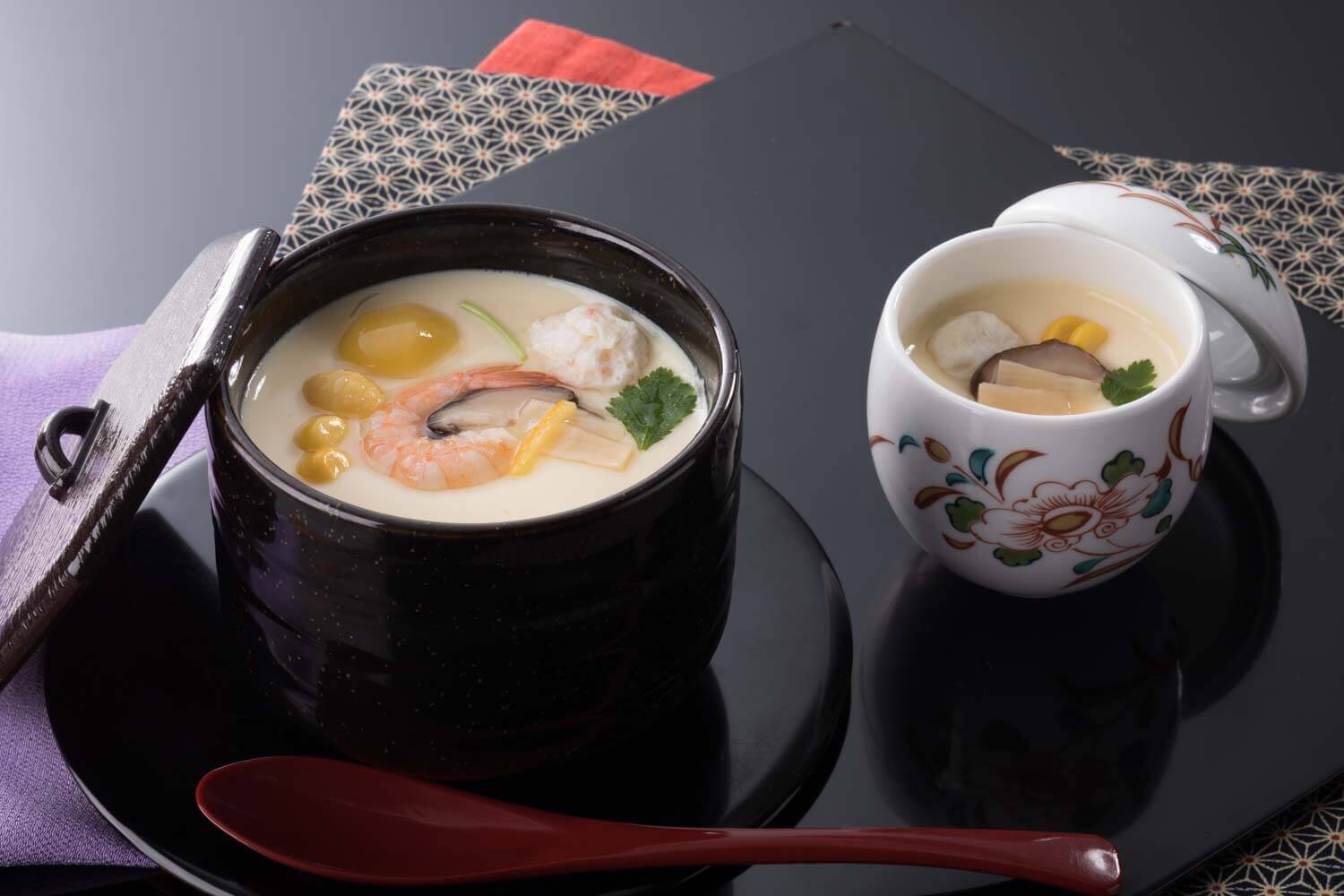 北海道生まれ和食処とんでんの『自家製ジャンボ茶わんむし』