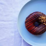 札幌三越にあるふわもち邸 まちなか店にて12月限定『冬のベリーショコラ ドーナツ』が発売