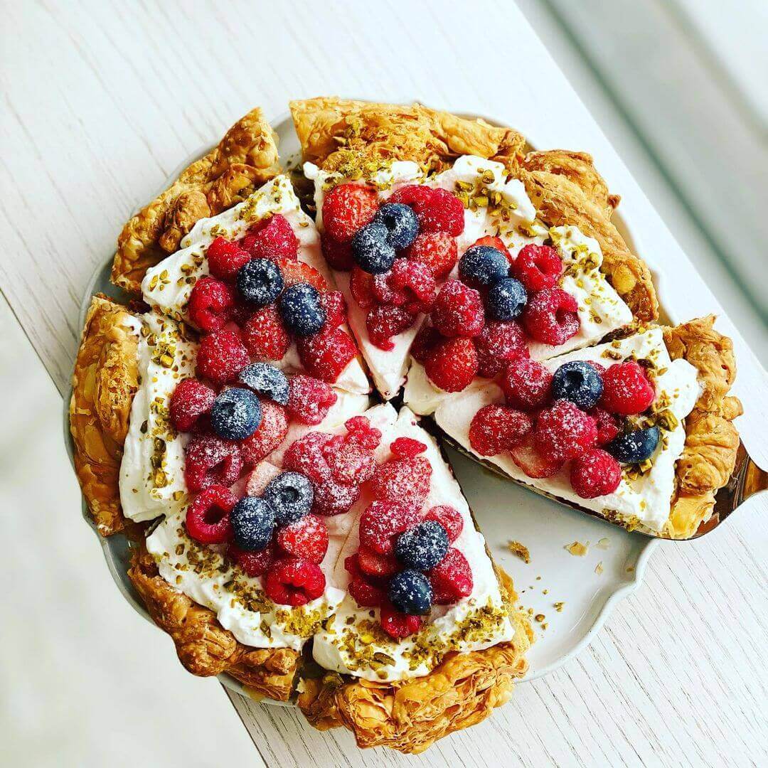 ジェラート＆ベイクホワイトの『ベリーとピスタチオのパイ』