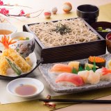 北海道生まれ和食処とんでんから年末年始限定メニュー『迎春えびす』＆脂乗りが段違いの「本まぐろ」を使用した豪華メニューが12月24日(金)より発売！