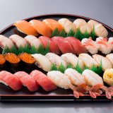 北海道生まれ和食処とんでんにて年末年始限定『お持ち帰り鮨』が12月28日(火)より発売！