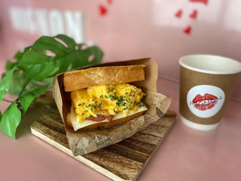 東区にあるMIGNON.(ミニョン)から『エッグトースト』が発売!