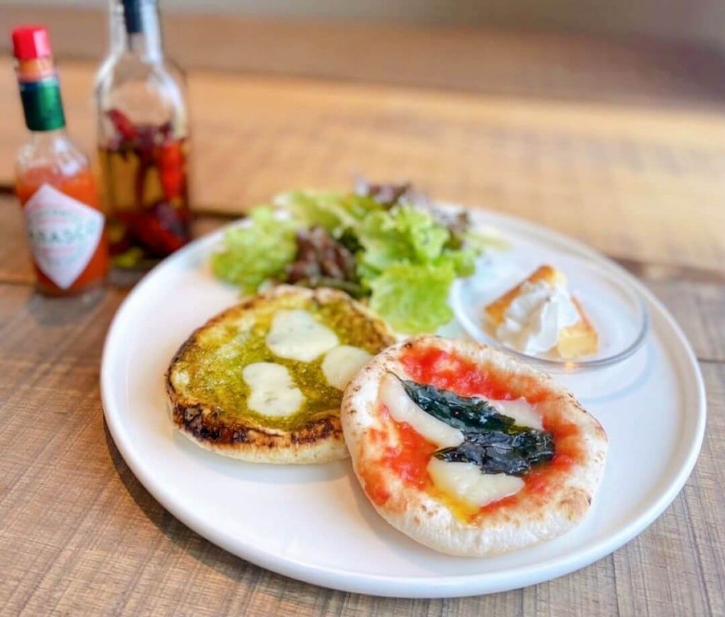 南区にあるえぞりすmealから『ピザプレート』が発売！