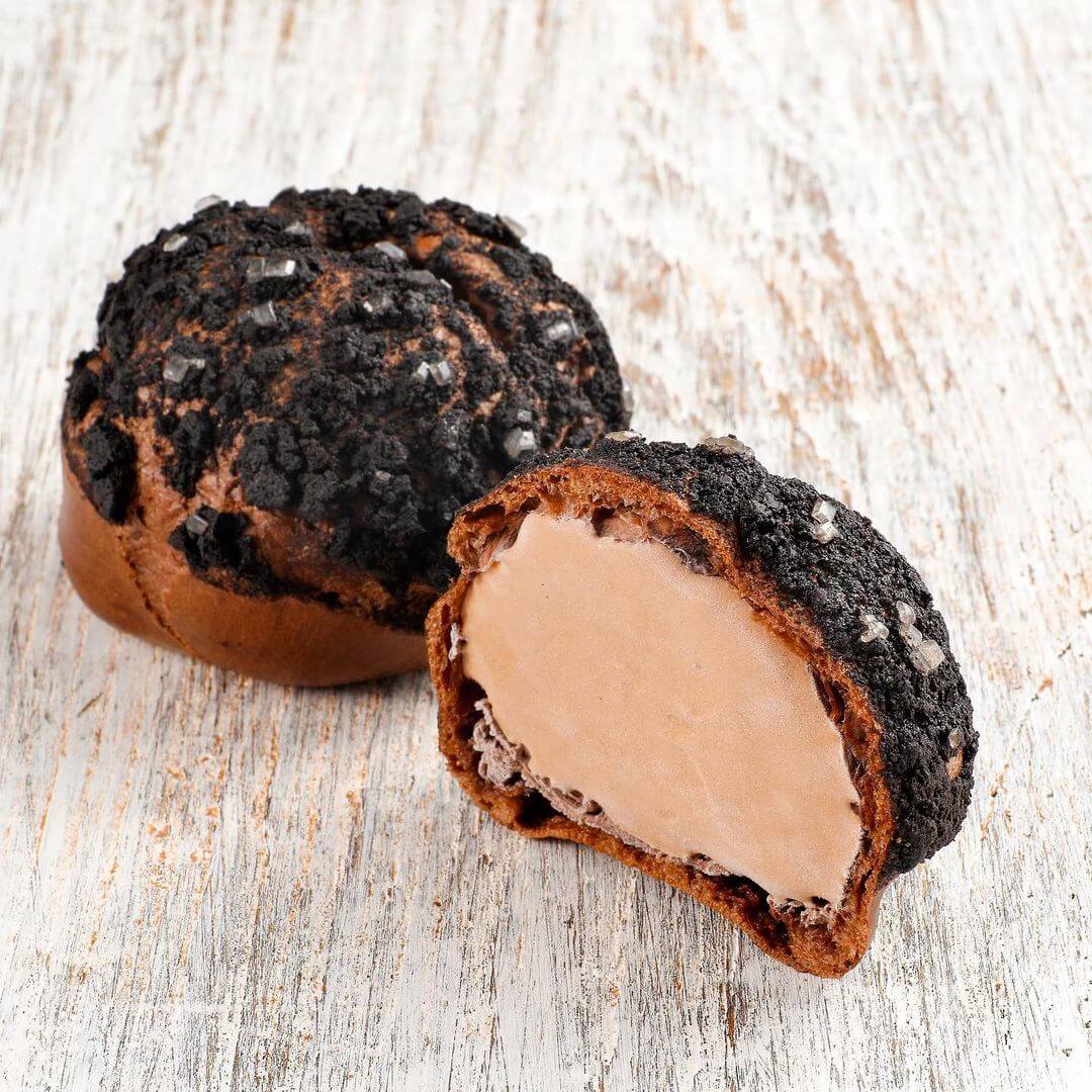 ろまん亭各店の『チョコシュー』