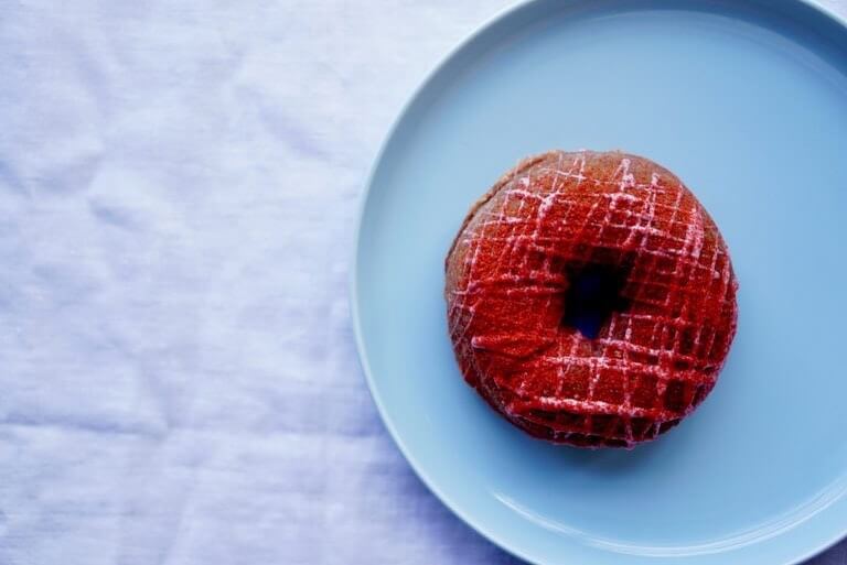 札幌三越にあるふわもち邸 まちなか店から2月限定『苺いっぱいのチーズケーキ ドーナツ』が発売！