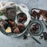 miredoにもあるブール アンジュから濃厚チョコレートを味わう冬の新商品が1月20日(木)より発売！ヴァローナ社のチョコレートをごろっと混ぜ込んだ濃厚リッチな『ショコラシュトーレン』も登場