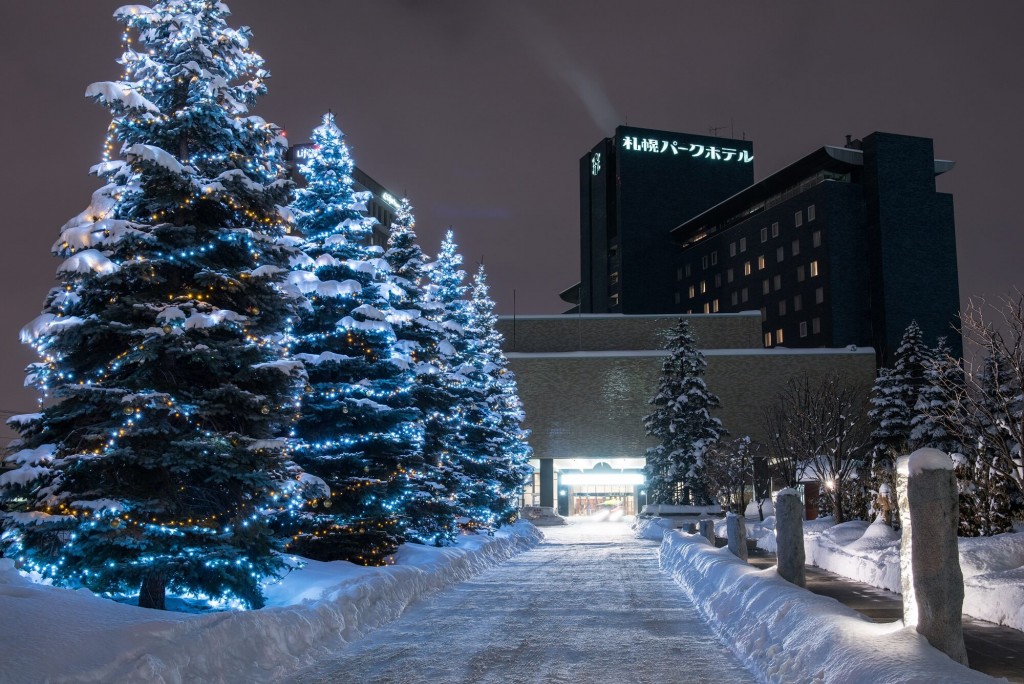 札幌パークホテルの外観(冬)