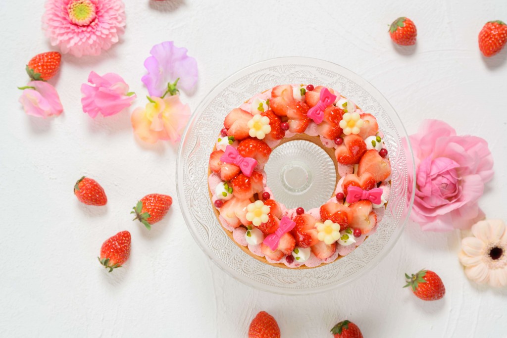 ANAクラウンプラザホテル札幌の『春のスペシャルケーキ “Strawberry＆Strawberry with TWG tea”』