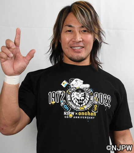 コラボTシャツを着用した棚橋弘至選手(C)NJPW