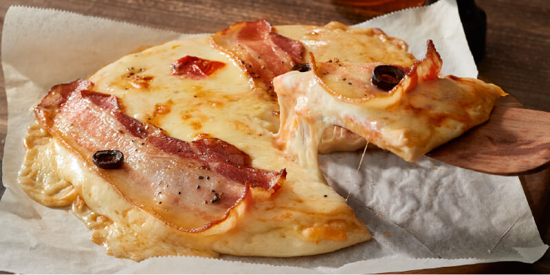 小樽洋菓子舗ルタオの『炭火焼ベーコンとマスカルポーネチーズのピッツァ』