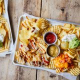 J.S. BURGERS CAFE 大同生命札幌ビルmiredo店にて“食べるソース 4種×揚げたてポテト 3種”の絶品プレートが3月15日(火)より発売！
