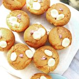 南19西16にあるジェラート＆ベイクホワイトから『桜と黒ゴマのマフィン』が発売！