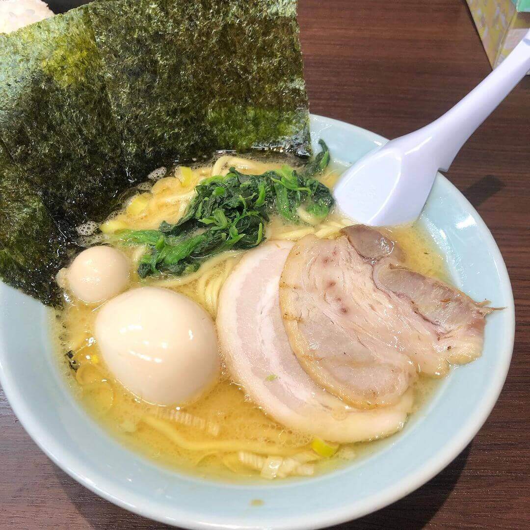 厚別魂心家(こんしんや)】厚別区に“濃まろ豚骨スープ”と“自家製中太麺