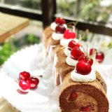 南19西16にあるジェラート＆ベイクホワイトから『ダークチェリーのチョコロール』が発売！