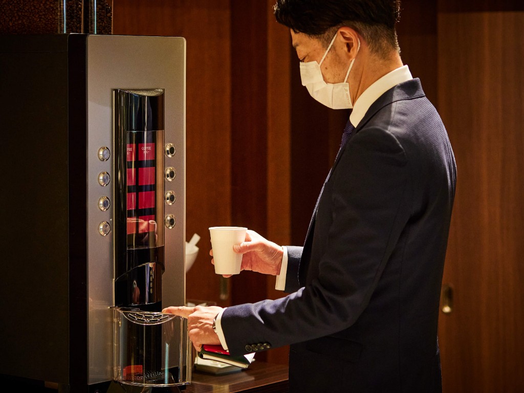 京王プラザホテル札幌の『コーヒーパスポート』-セルフサービスのコーヒーマシンで気軽にテイクアウト