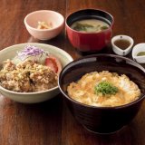 大戸屋からふわとろ玉子の復刻メニュー『玉丼とネギ香味だれの唐揚げ定食』が5月8日(日)より発売！